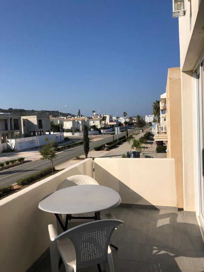 Sunny Holiday By Konnos Paralimni Exterior foto